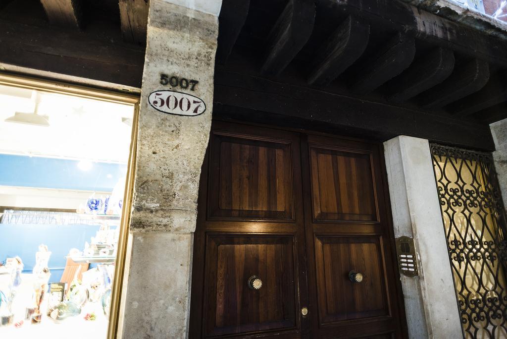 Myplace Rialto Apartments Venecia Exterior foto